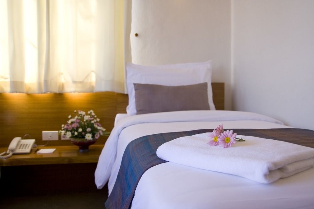 Lilu Pai Hotel Екстериор снимка
