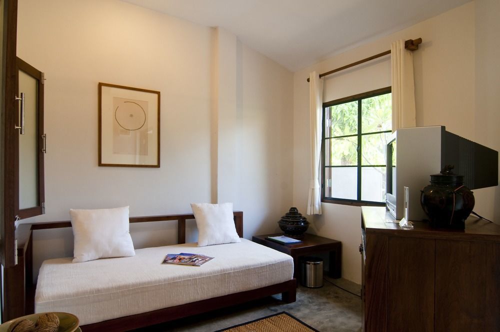 Lilu Pai Hotel Екстериор снимка