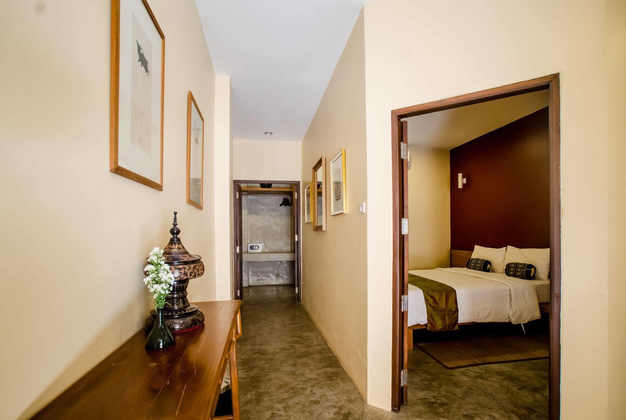 Lilu Pai Hotel Екстериор снимка