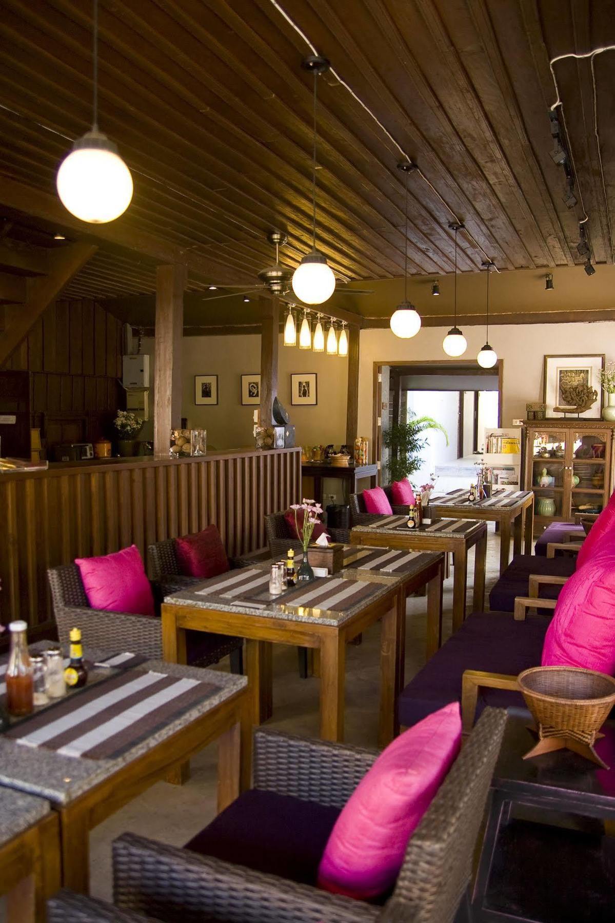 Lilu Pai Hotel Екстериор снимка